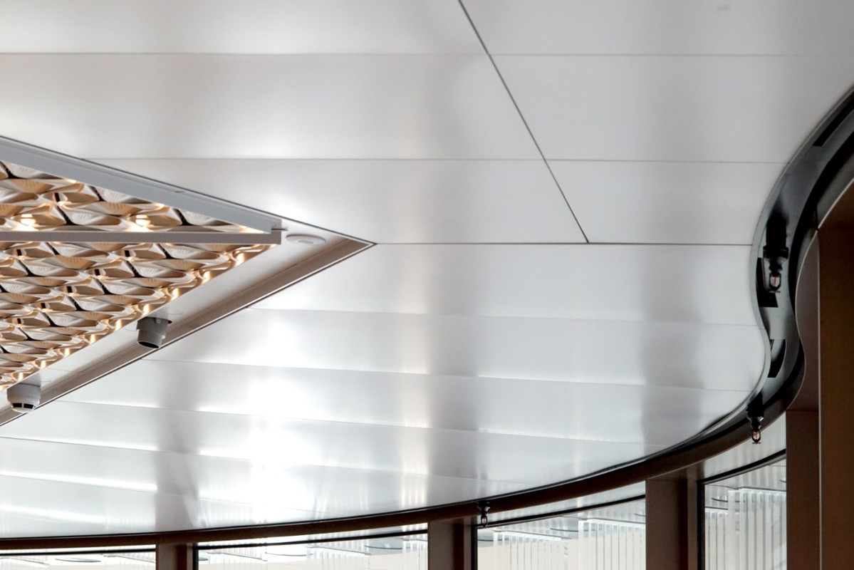 Bloomberg-Sml-AM-com (14).jpg