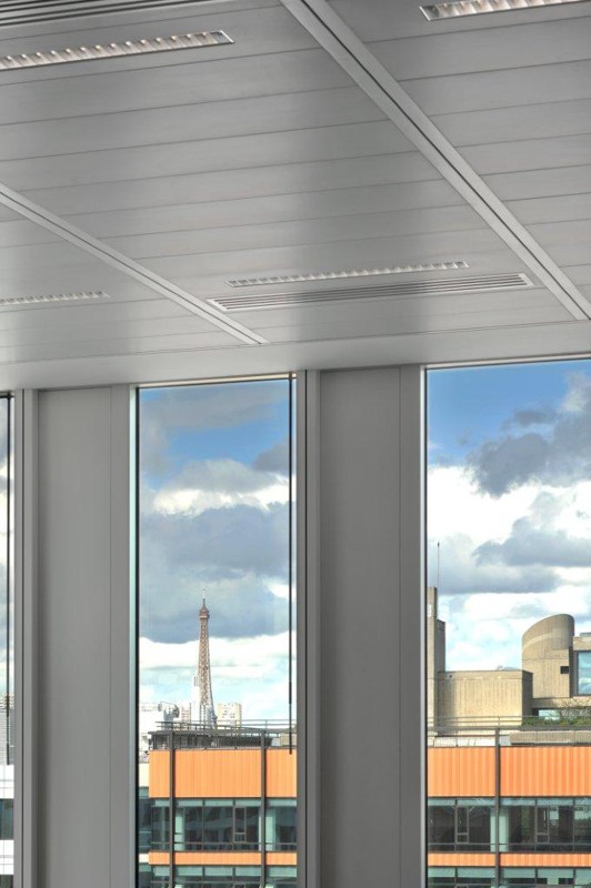 EQW-COM-330P-30© Philip Vile.jpg