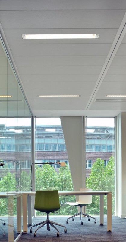 EQW-COM-330P-07© Philip Vile.jpg