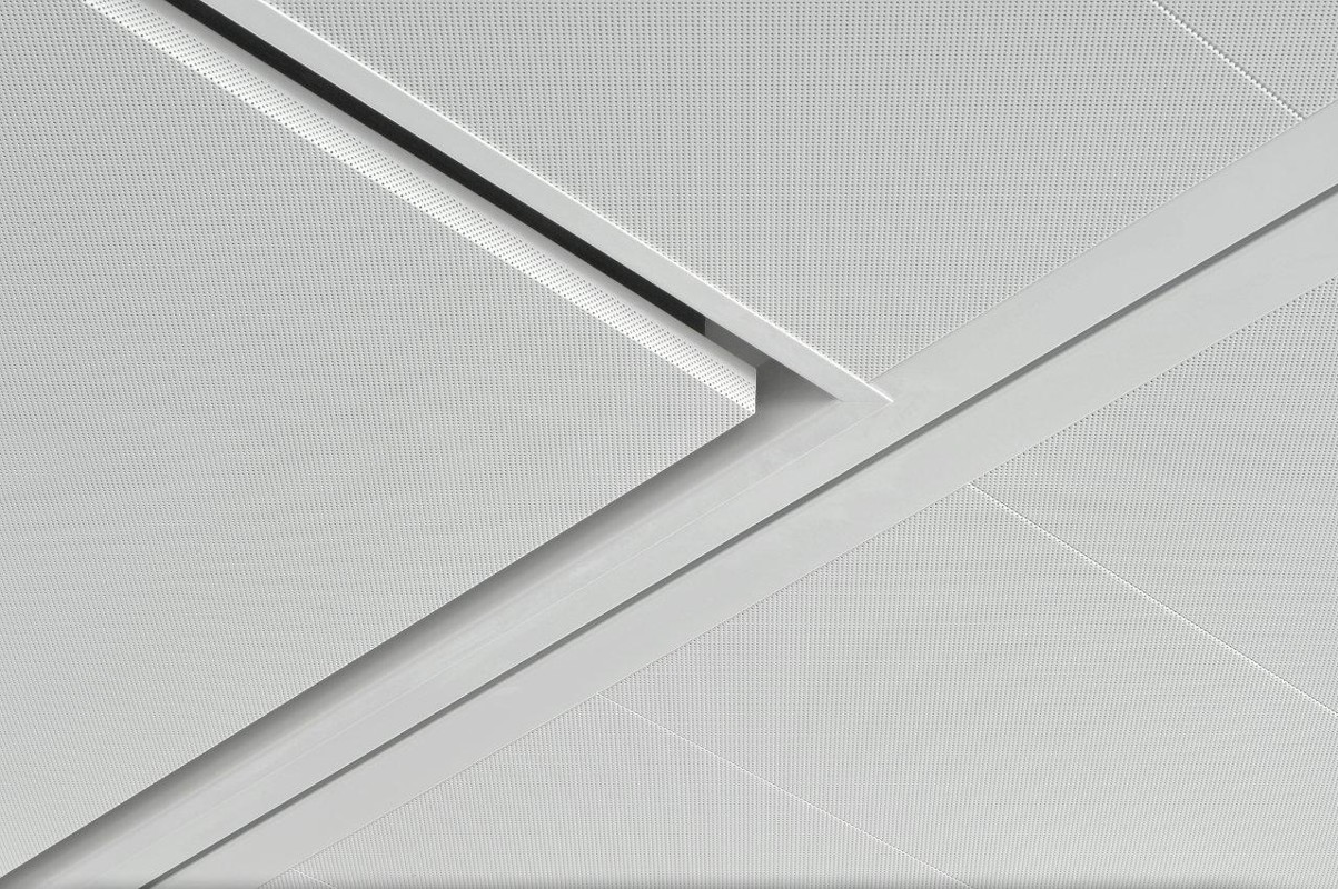 EQW-COM-330P-19© Philip Vile.jpg